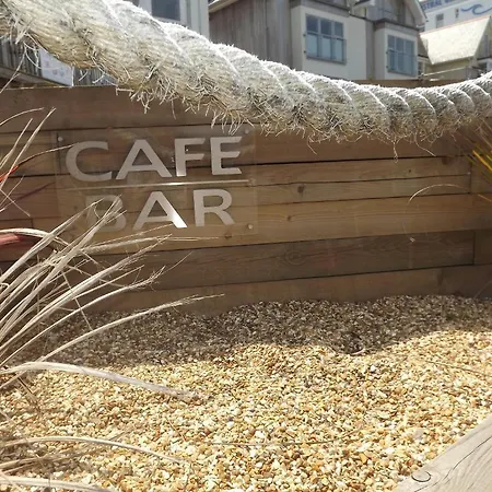 Surfside - Fistral Beach
